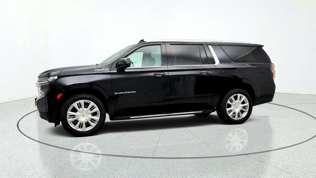 Used 2023 Chevrolet Suburban High Country w/ Advanced Technology Package AWD/4WD image 8