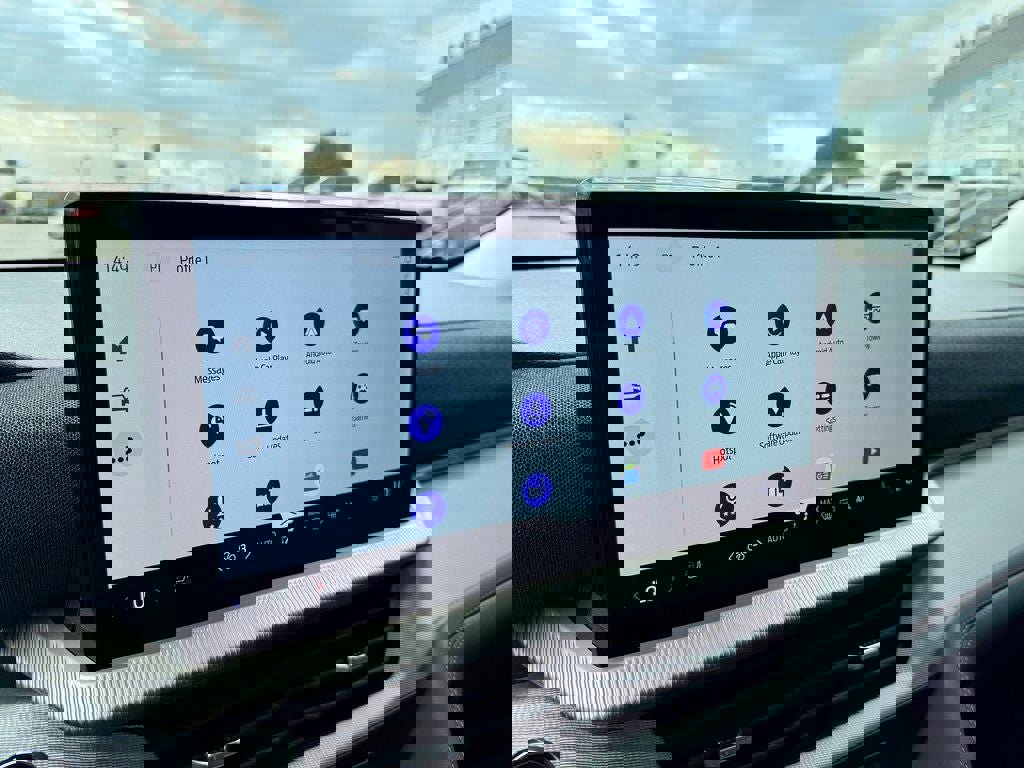 New 2026 Ford Explorer Active w/ Active Comfort Package image 30