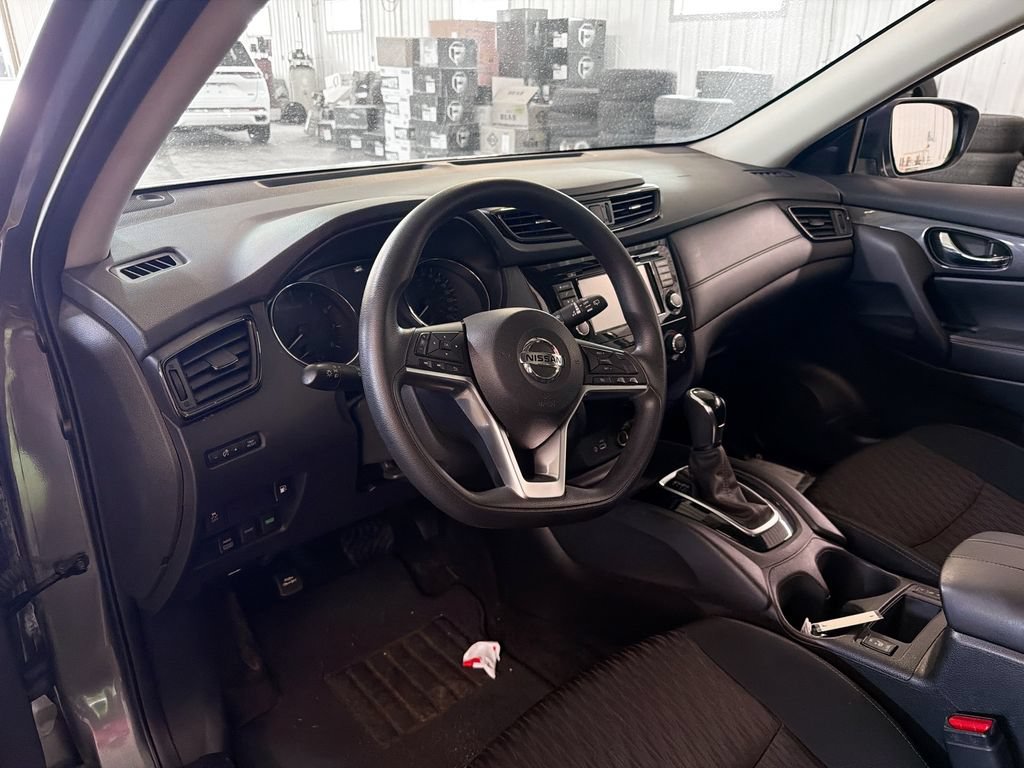 Used 2018 Nissan Rogue S AWD/4WD image 8
