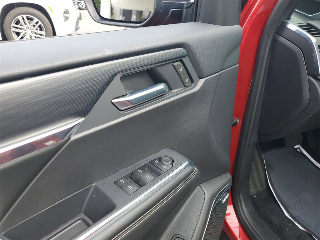 Used 2025 GMC Acadia Elevation image 23