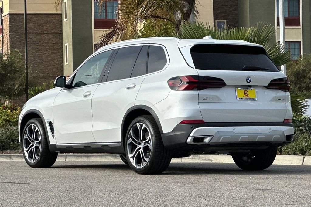 New 2026 BMW X5 xDrive40i w/ Climate Comfort Package image 5
