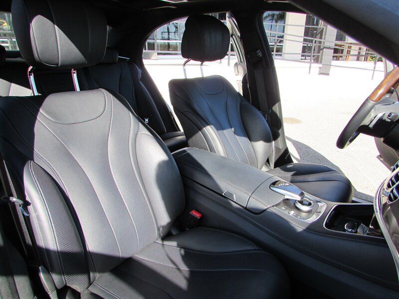 Used 2015 Mercedes-Benz S 550 Sedan image 31
