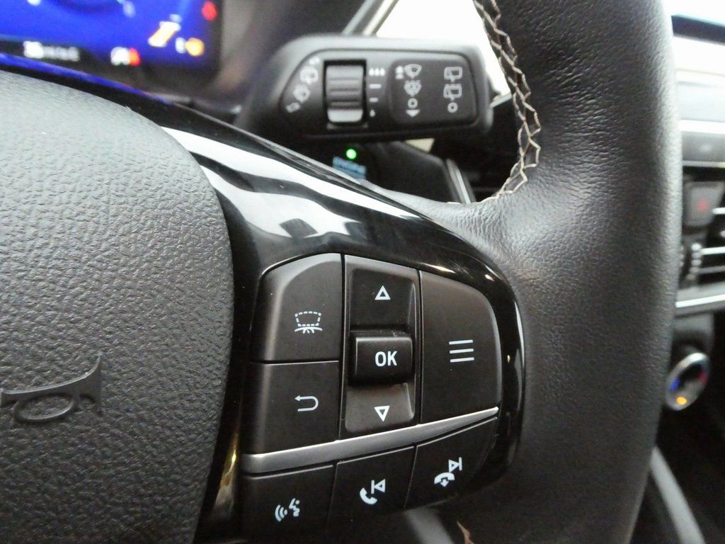 Used 2022 Ford Escape Titanium w/ Titanium Elite Package AWD/4WD image 19