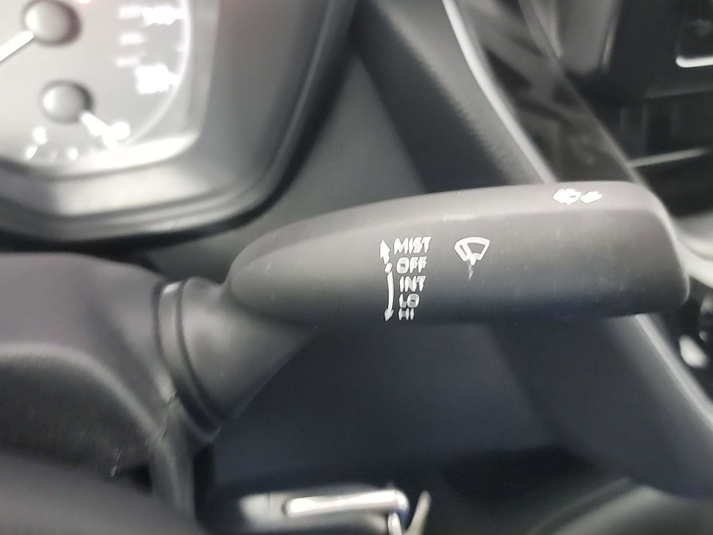 Used 2023 Toyota Corolla LE image 27