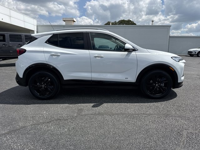 New 2026 Buick Encore GX Sport Touring image 2