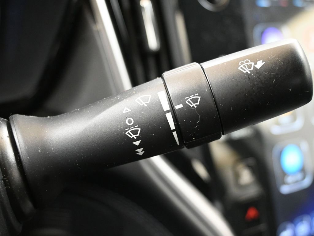 Certified 2025 Subaru Legacy Premium image 30