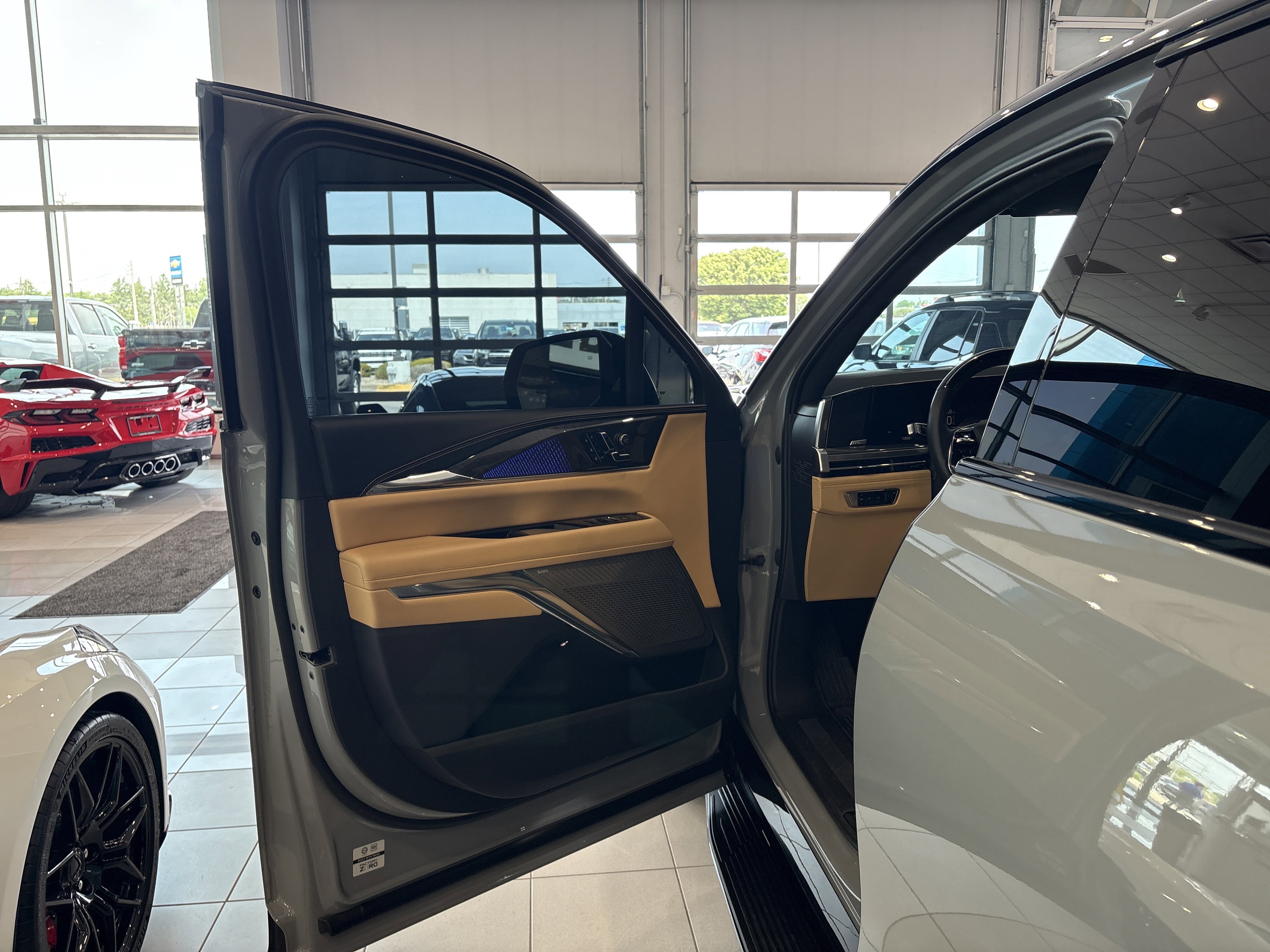 Used 2026 Cadillac Escalade IQ Sport 2 AWD/4WD image 9