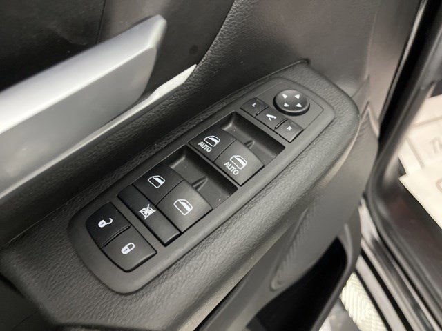 Used 2022 RAM 1500 Big Horn AWD/4WD image 30