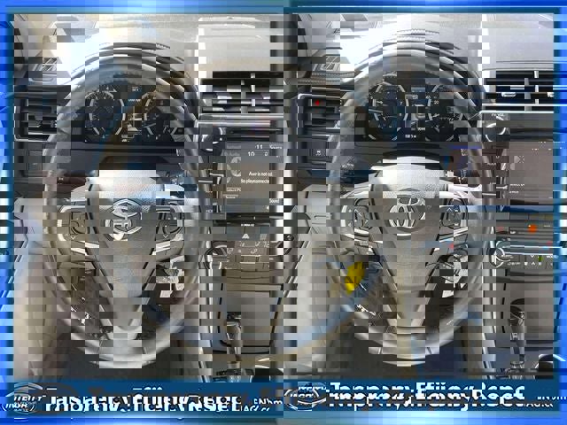 Used 2016 Toyota Camry XLE image 14