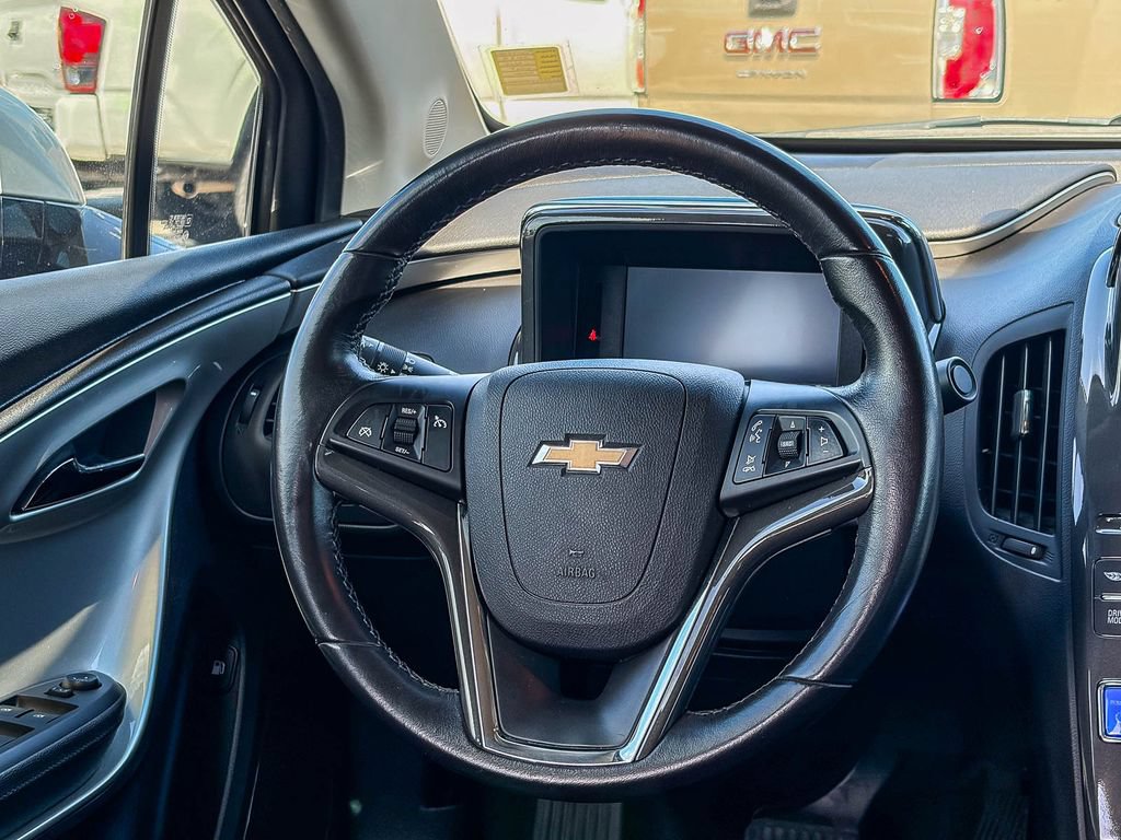 Used 2014 Chevrolet Volt FWD image 17