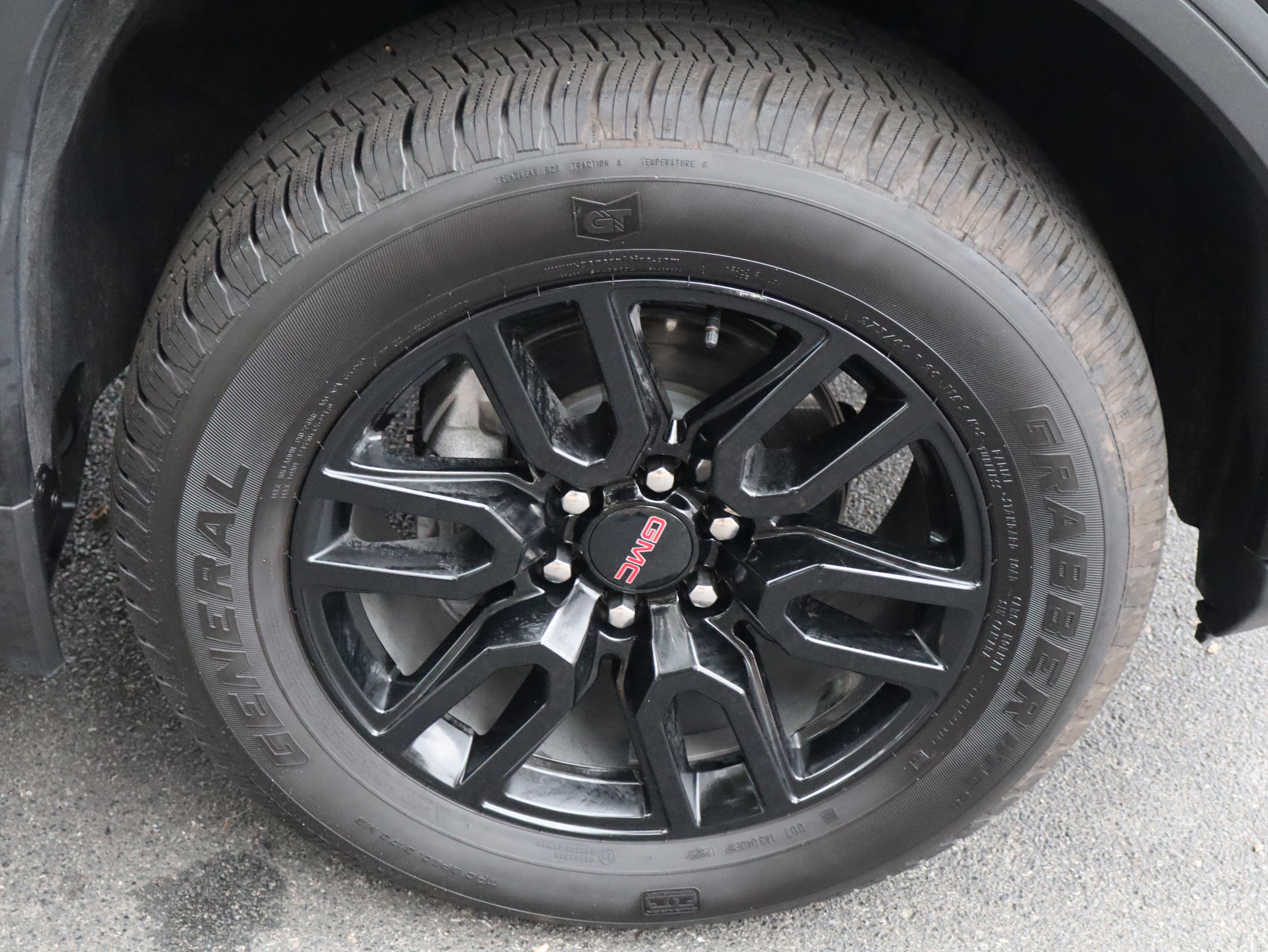 Used 2026 GMC Sierra 1500 Elevation image 11