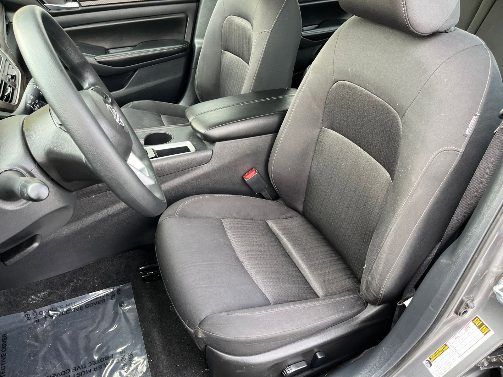 Used 2025 Nissan Altima 2.5 SV image 32