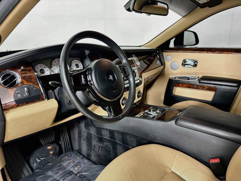 Used 2012 Rolls-Royce Ghost RWD image 10