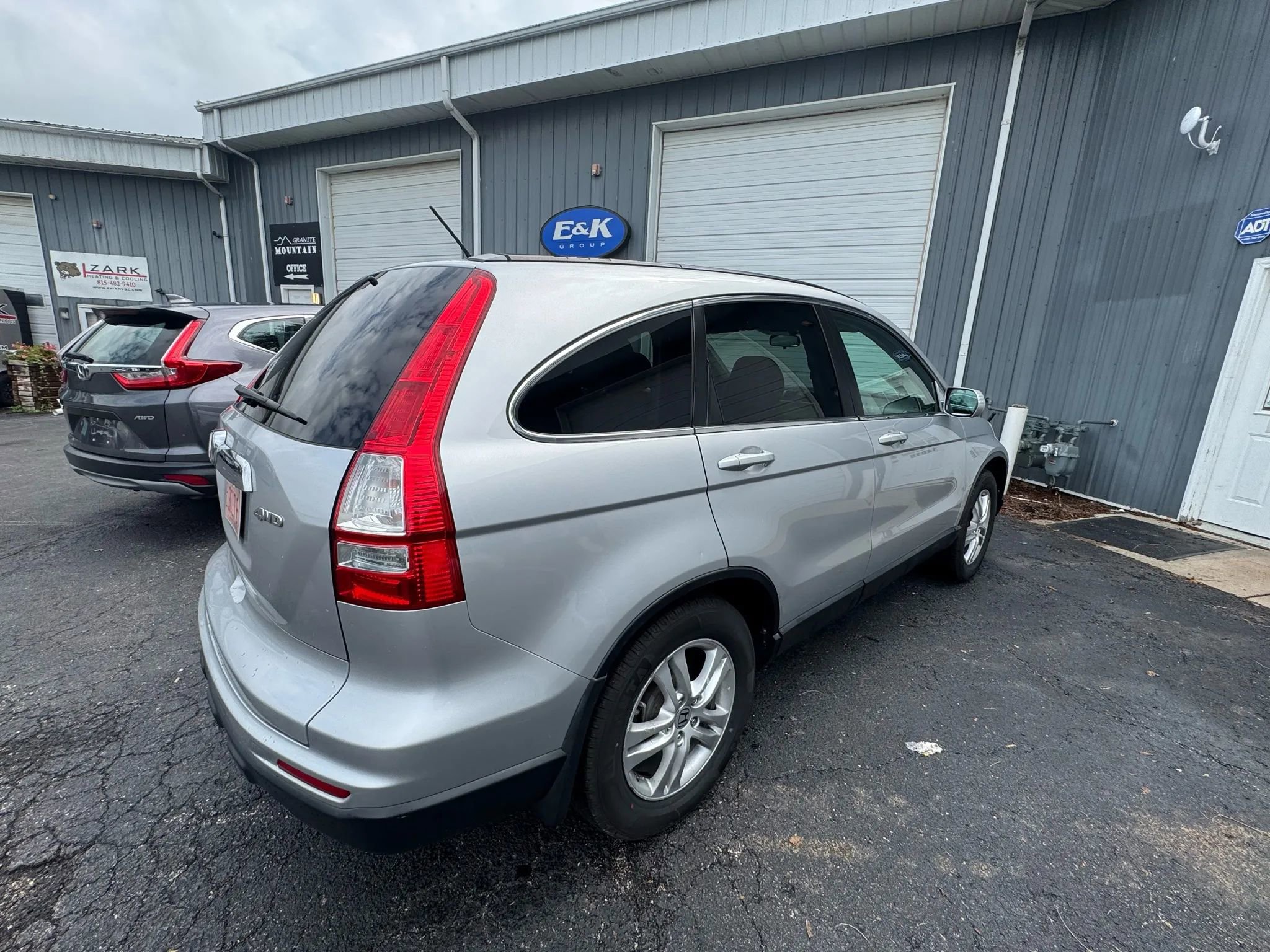 Used 2010 Honda CR-V EX-L image 6