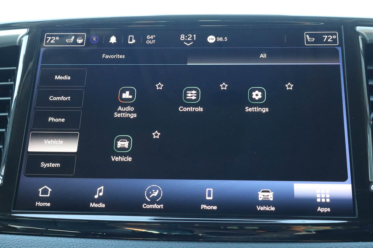 Used 2023 Chrysler Pacifica Touring-L FWD image 25