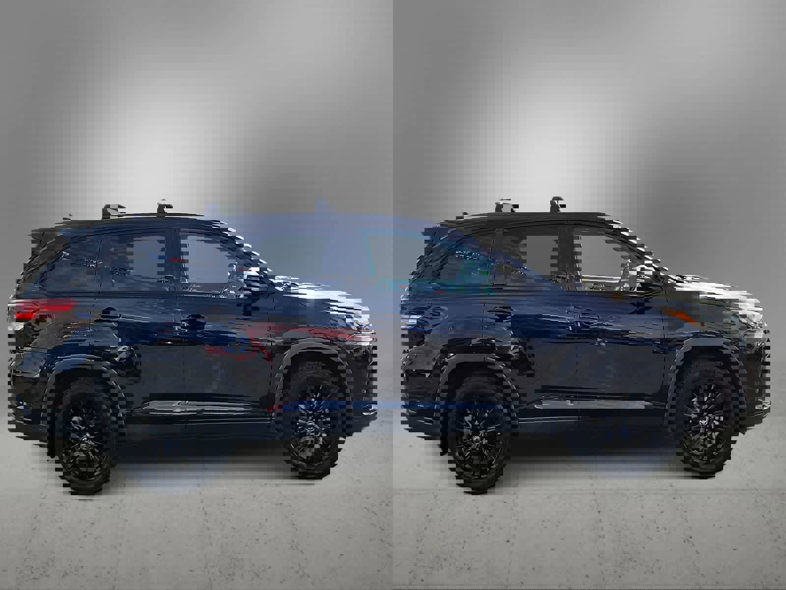 Used 2019 Toyota Highlander SE w/ Nightshade Edition image 10