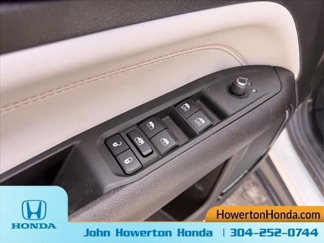 Used 2023 Jeep Compass Limited AWD/4WD image 16