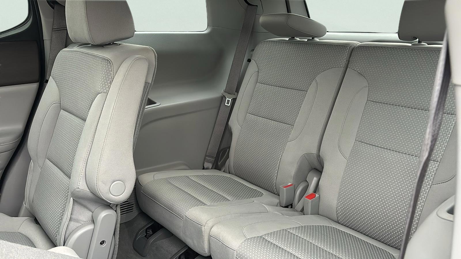 Used 2023 GMC Acadia SLE w/ Driver Convenience Package image 28