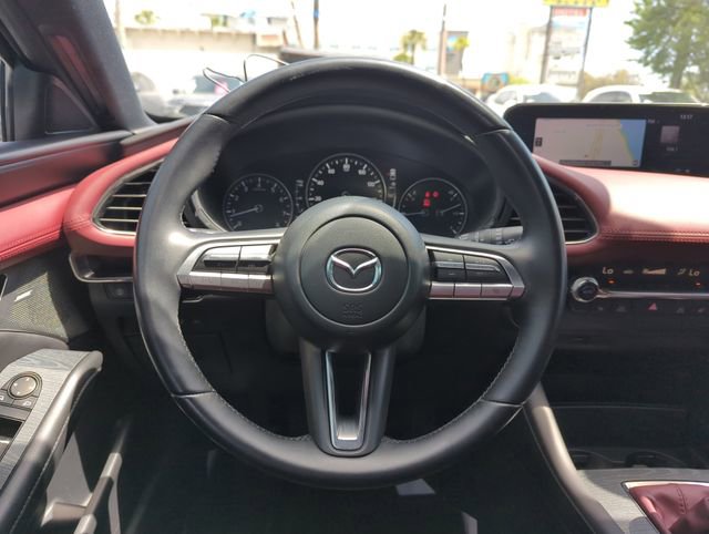 Used 2019 MAZDA MAZDA3 Hatchback w/ Premium Package image 16