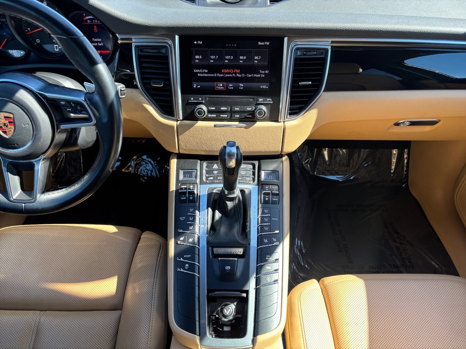 Used 2018 Porsche Macan AWD/4WD image 15