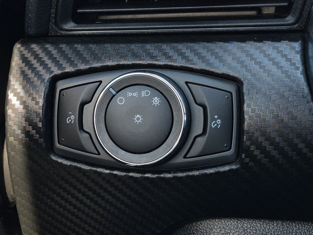 Used 2023 Ford Mustang Coupe RWD image 15