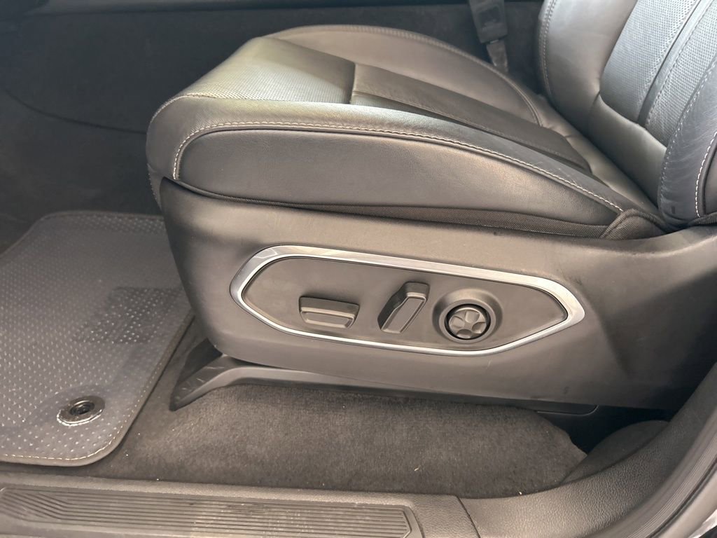 Used 2025 Jeep Wagoneer L Series II image 47