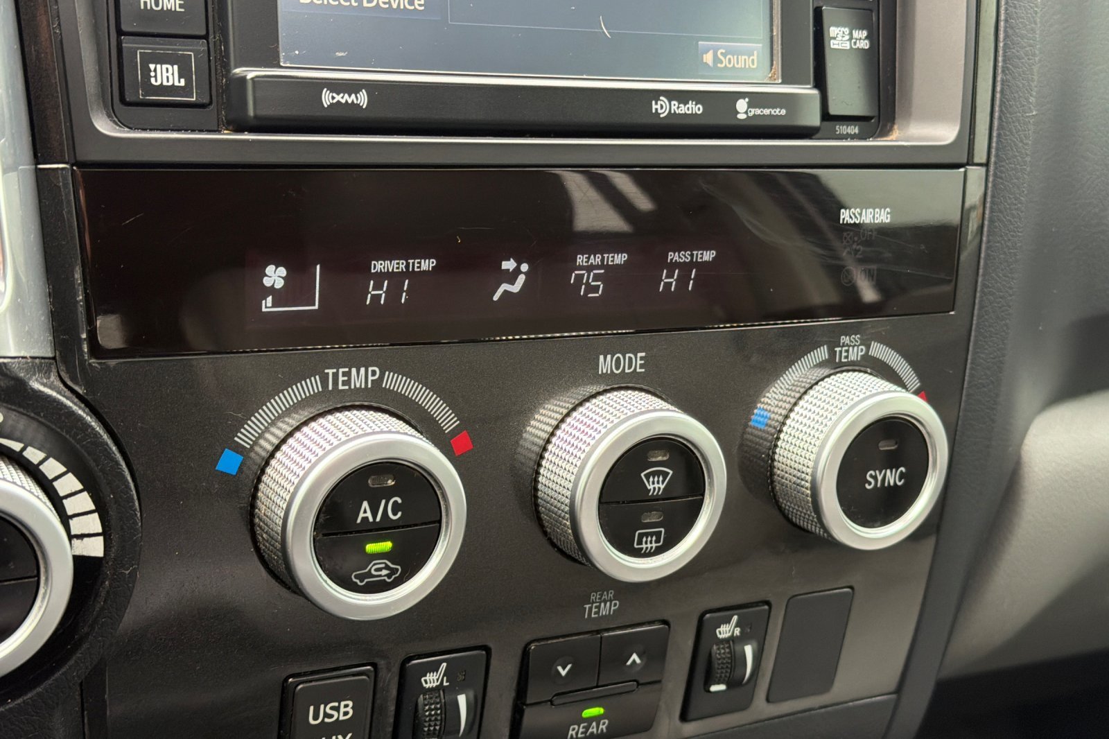 Used 2019 Toyota Sequoia Limited w/ Safety & Convenience Package AWD/4WD image 22