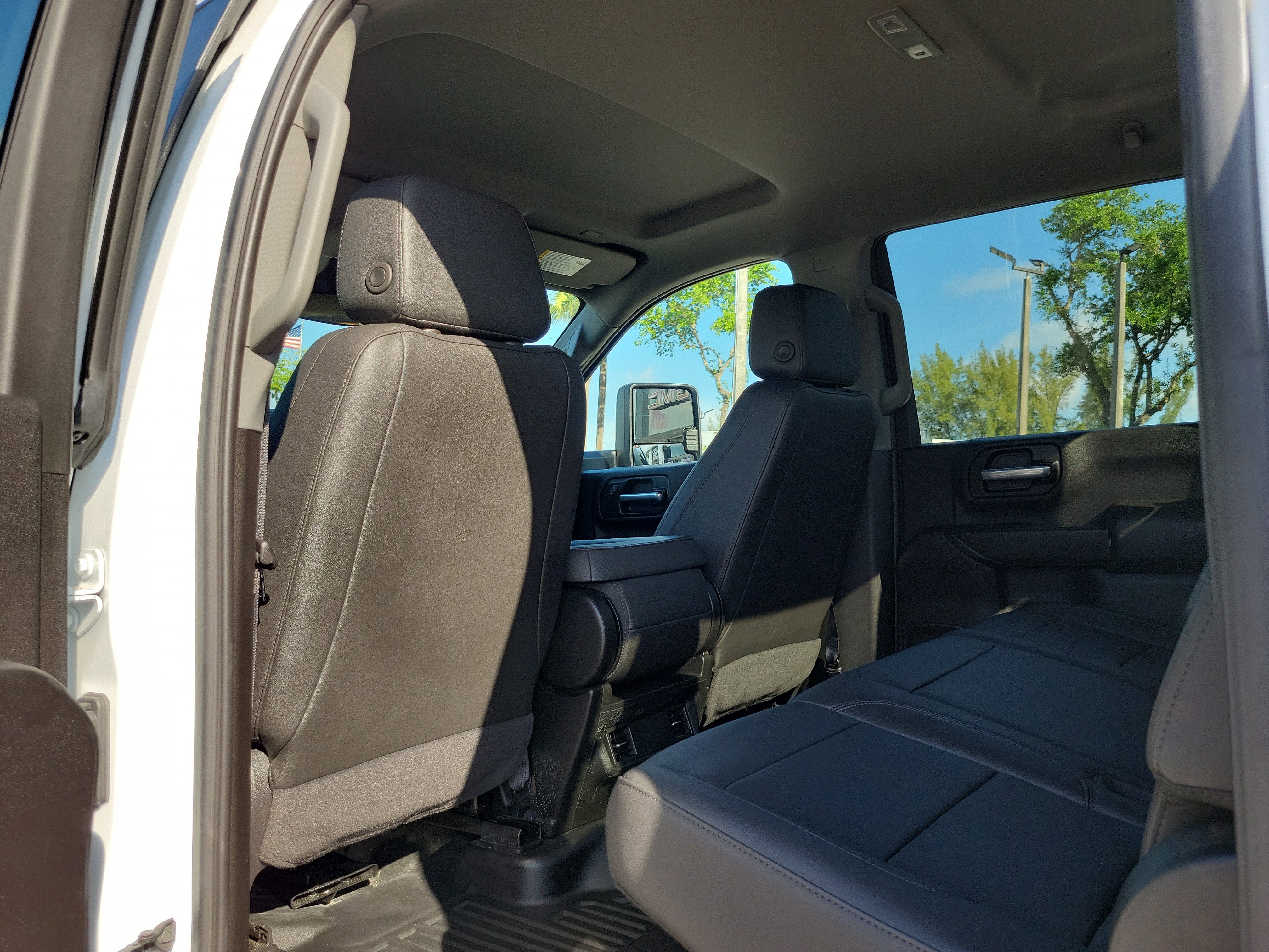 Used 2024 GMC Sierra 3500 Pro w/ Convenience Package AWD/4WD image 13