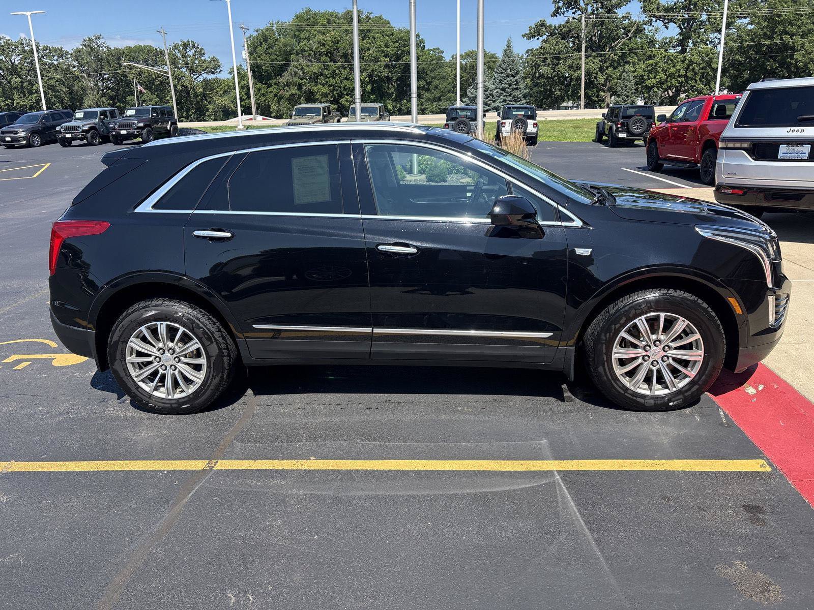 Used 2019 Cadillac XT5 Luxury AWD/4WD image 4