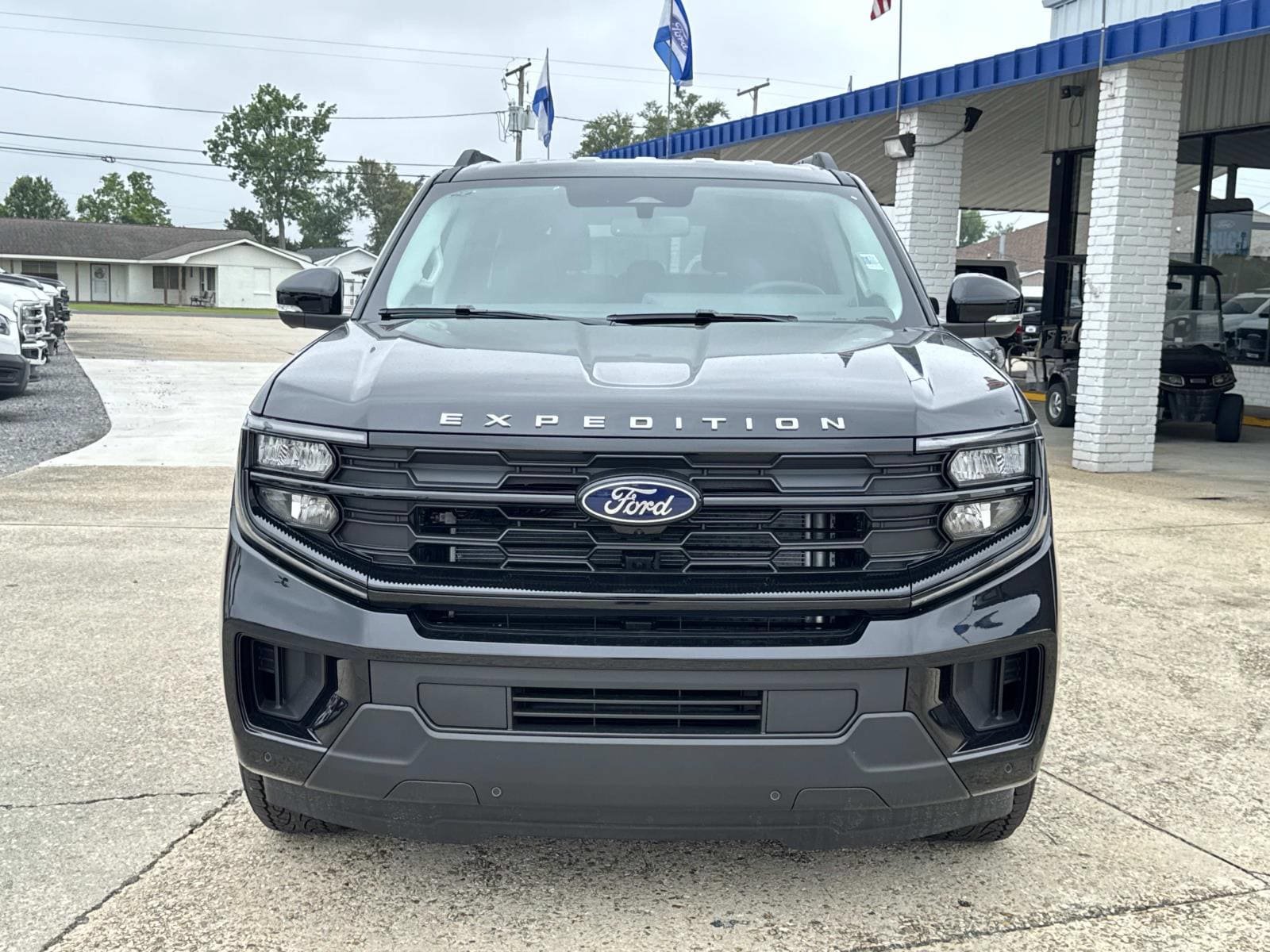 New 2026 Ford Expedition Active RWD image 2