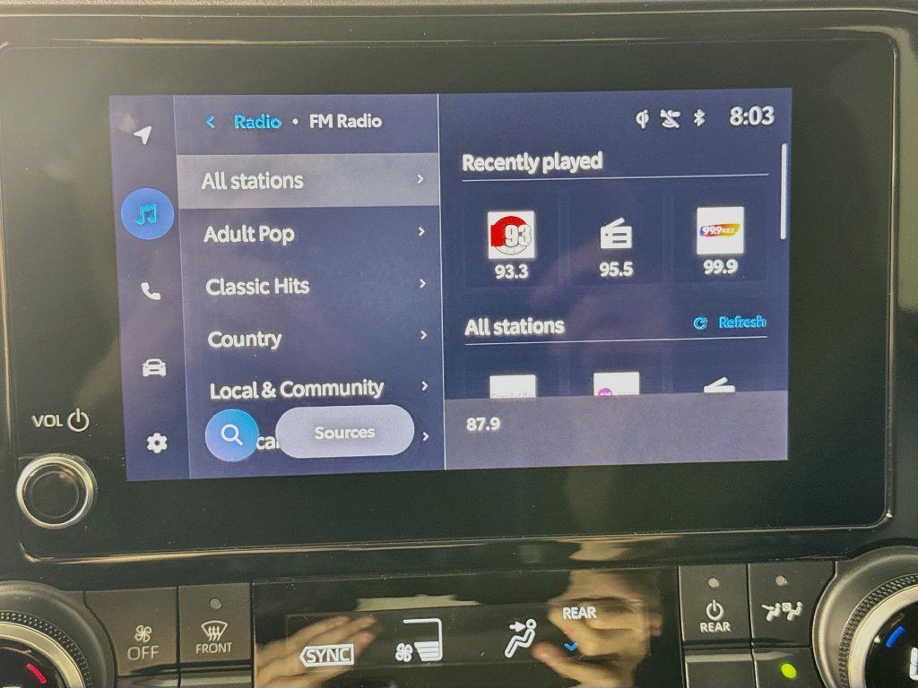 Used 2024 Toyota Highlander XLE FWD image 15