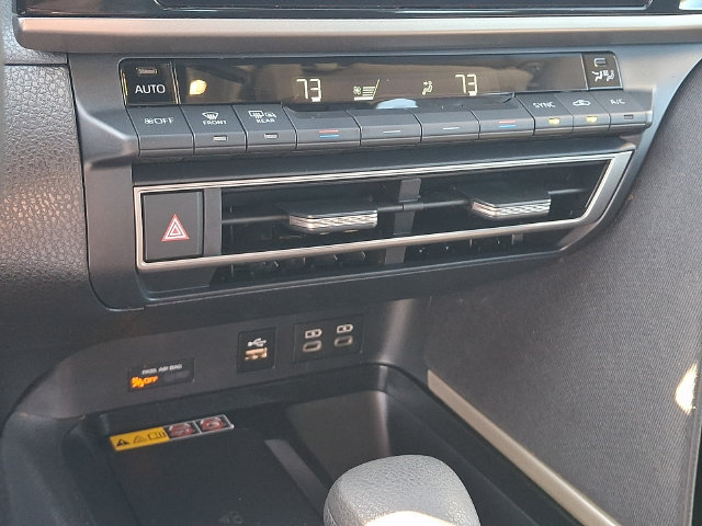 Used 2025 Toyota Camry LE FWD image 15
