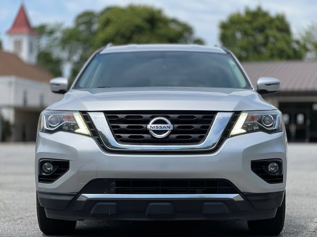 Used 2019 Nissan Pathfinder SV FWD image 2