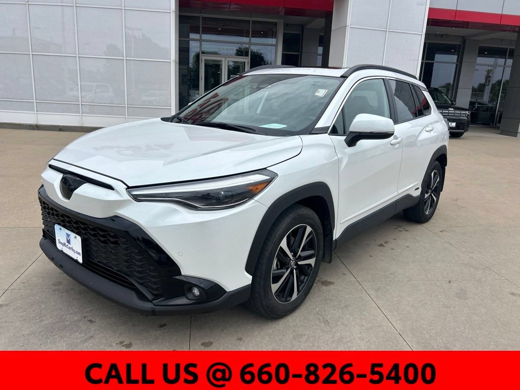 Used 2024 Toyota Corolla Cross AWD Hybrid w/ Convenience Package image 2