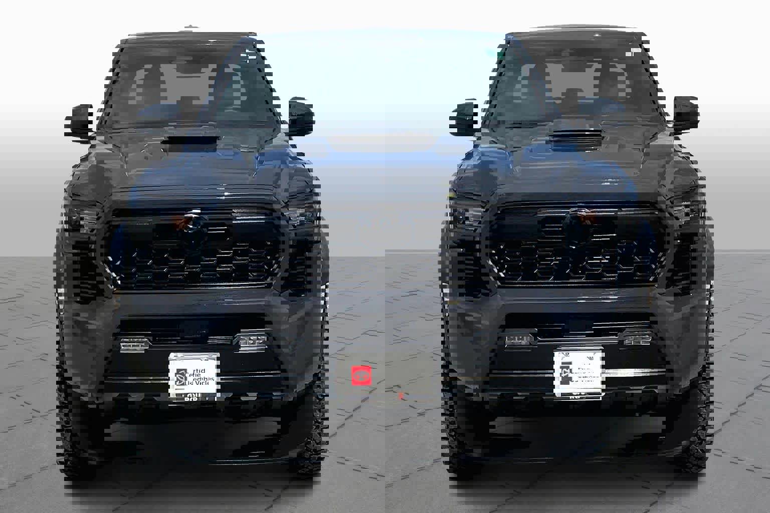 Used 2025 Toyota Tacoma TRD Sport image 4