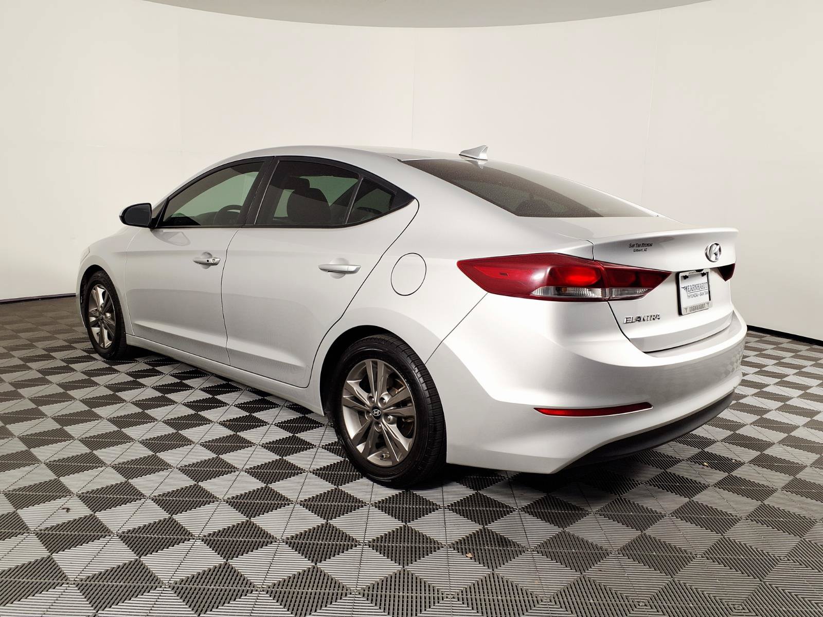Used 2018 Hyundai Elantra Value Edition w/ Cargo Package FWD image 6