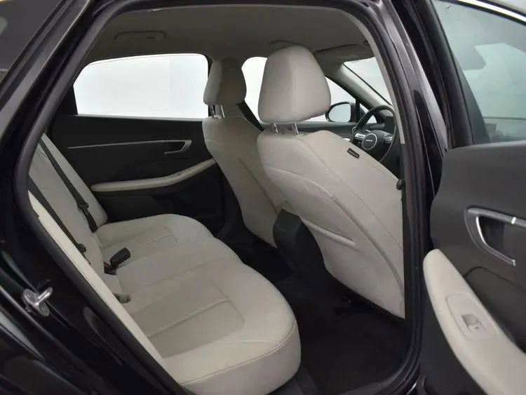 Used 2024 Hyundai Sonata SEL FWD image 17
