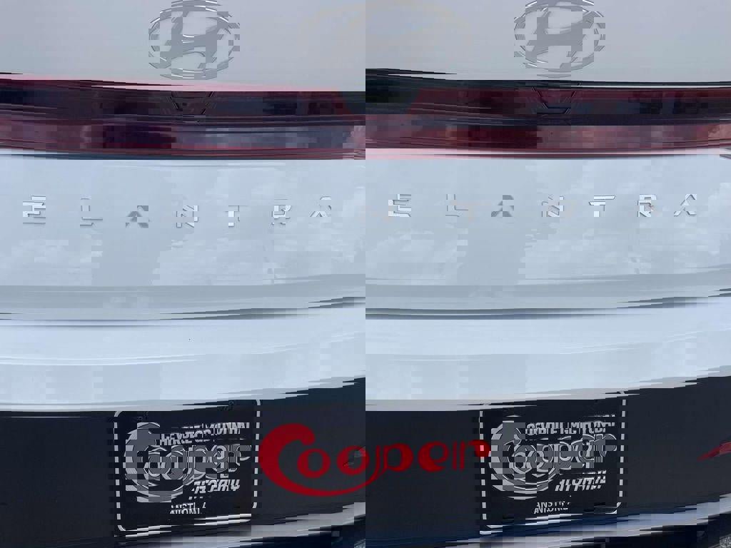 New 2026 Hyundai Elantra SE image 26