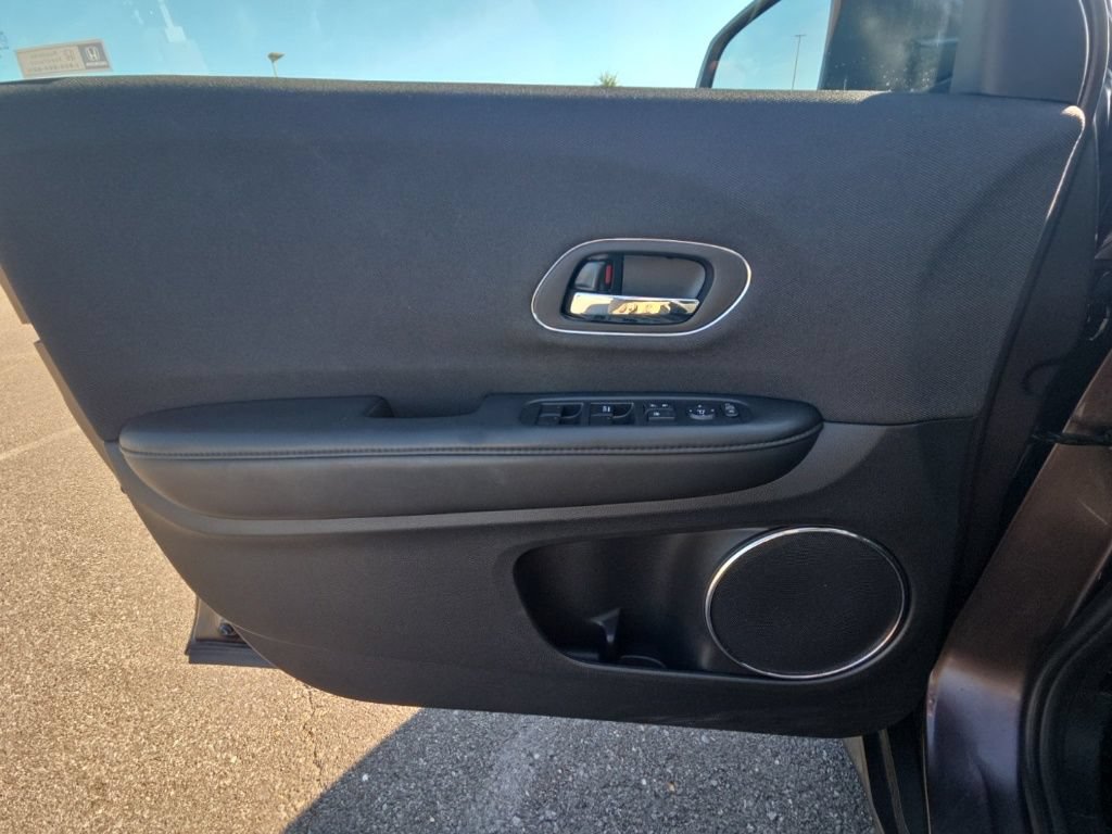 Used 2021 Honda HR-V EX image 30