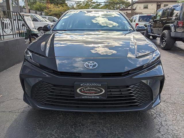Used 2025 Toyota Camry LE image 7