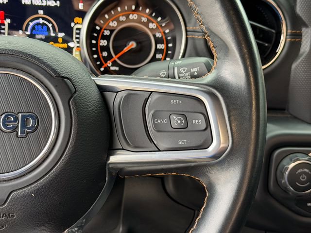 Used 2021 Jeep Gladiator Overland AWD/4WD image 16