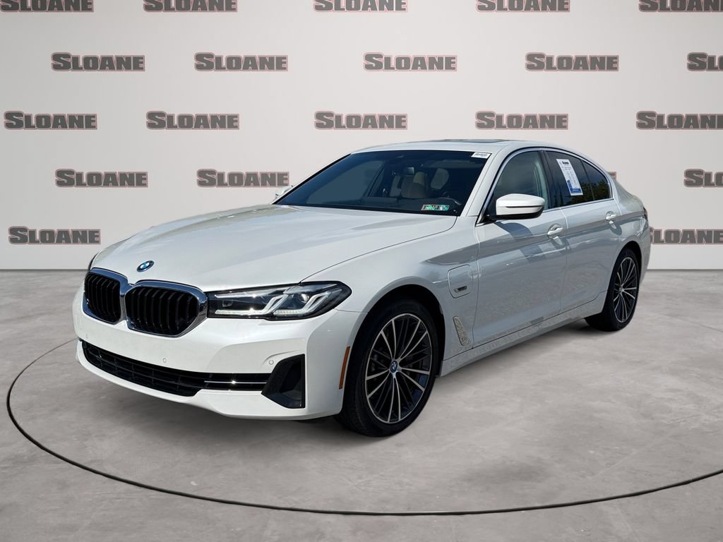 Used 2023 BMW 530e xDrive w/ Premium Package AWD/4WD video 1