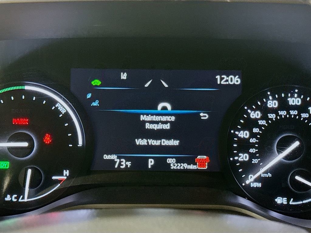 Used 2025 Toyota Sienna XLE image 10