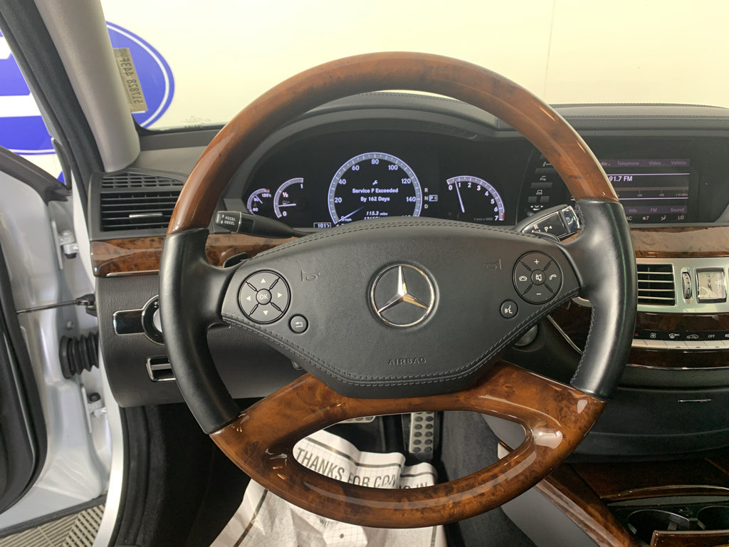 Used 2011 Mercedes-Benz S 550 image 21