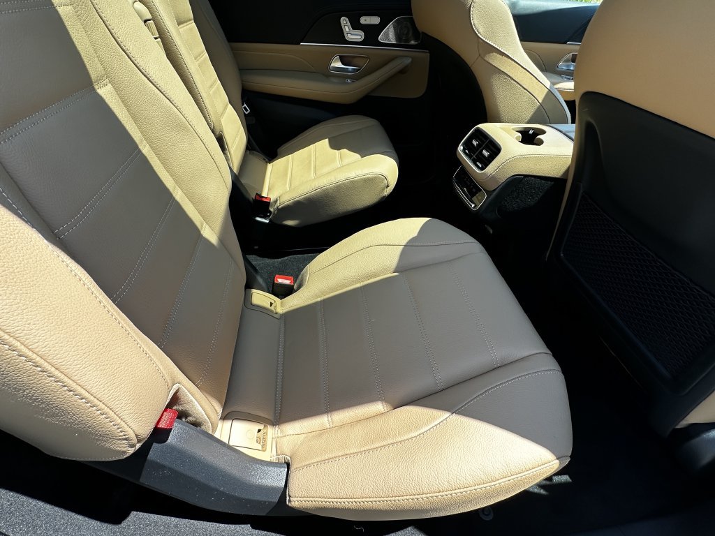 New 2026 Mercedes-Benz GLS 450 4MATIC image 18