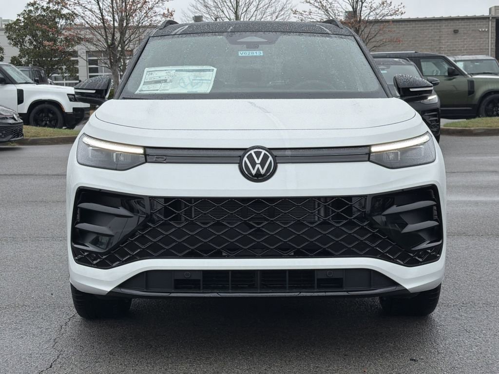 New 2026 Volkswagen Tiguan SE R-Line image 8