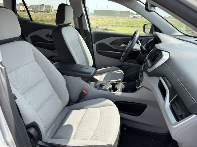 Used 2022 GMC Terrain SLE w/ Driver Convenience Package FWD image 17
