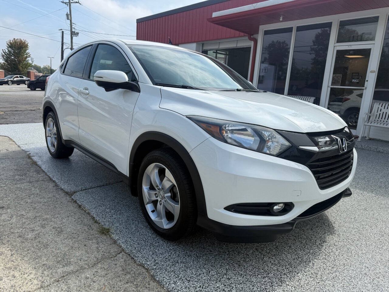 Used 2016 Honda HR-V EX