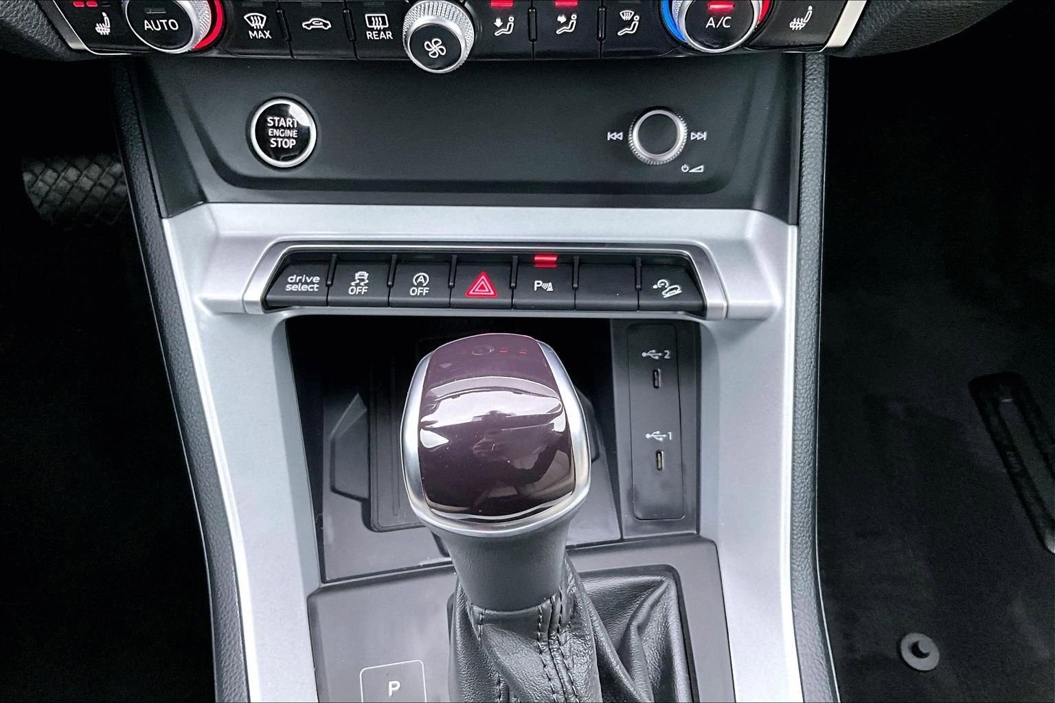 Used 2024 Audi Q3 2.0T Premium image 14