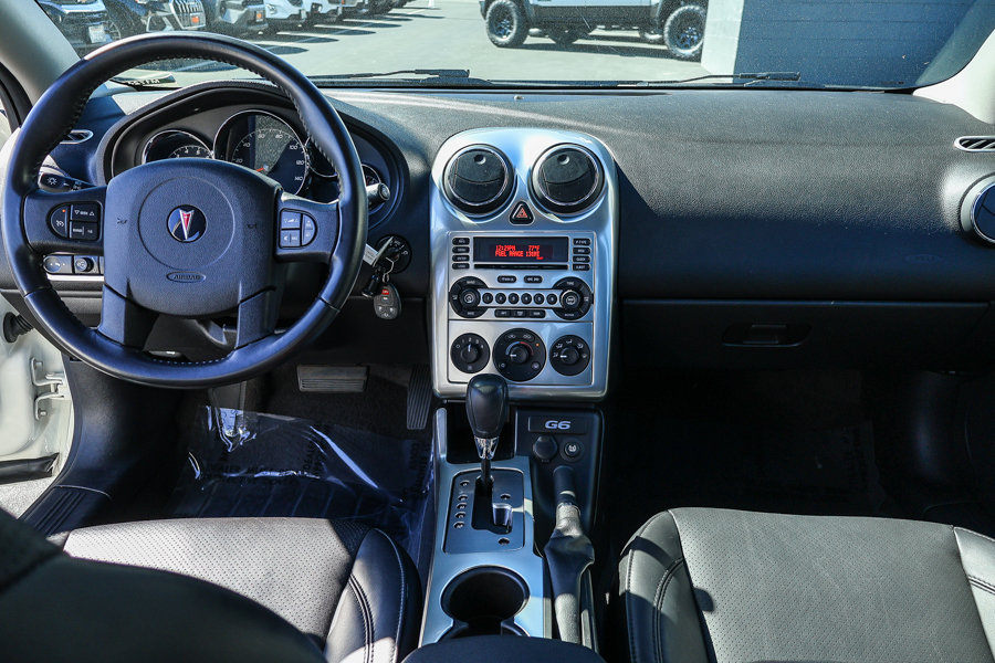 Used 2005 Pontiac G6 GT w/ Premium Value Package FWD image 6